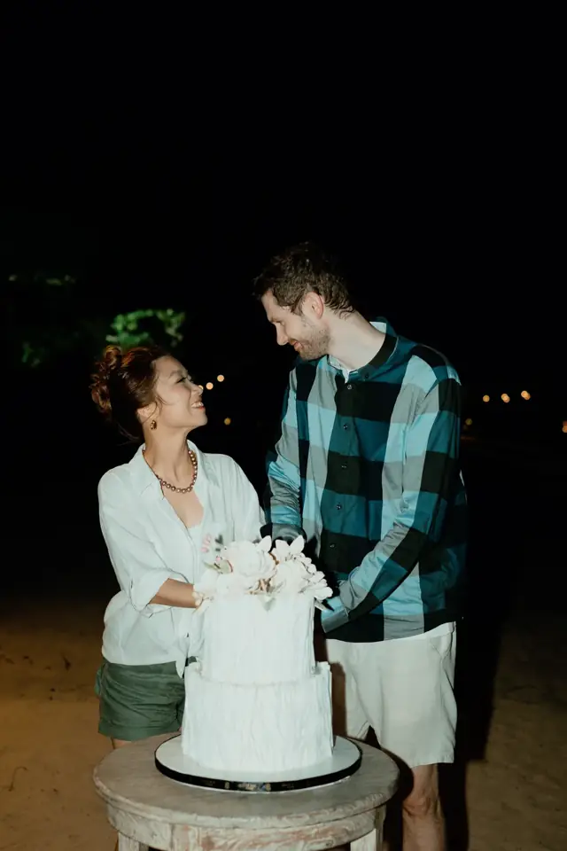 Bali celebration cake cutting beach