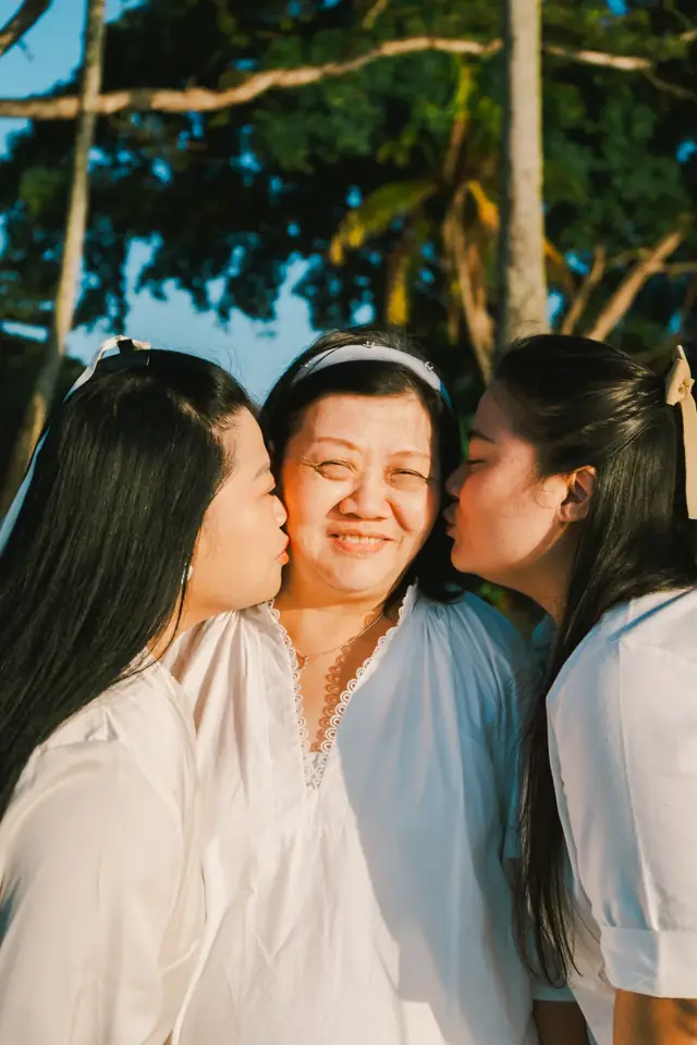 Family, Mother and daughters